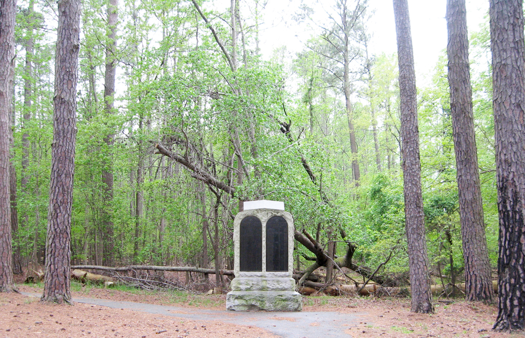 Monument to the 1st Maine Heavy Artillery Regiment on the Petersburg National Battlefield