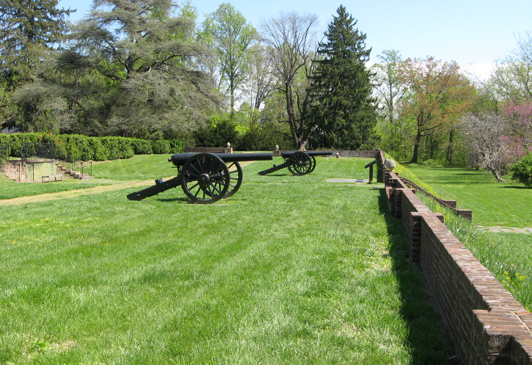 Heavy siege guns on the terrace in front of Chatham Manor at Fredericksbur, Virginia