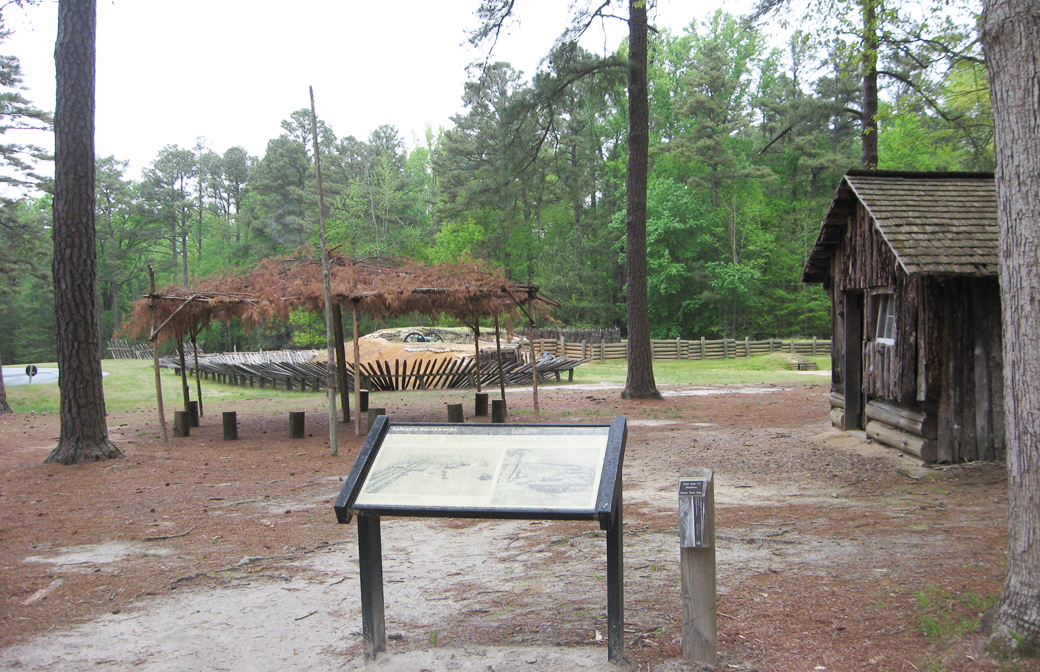 The 'Infantry Earthworks' wayside marker on the Petersburg National Battlefield