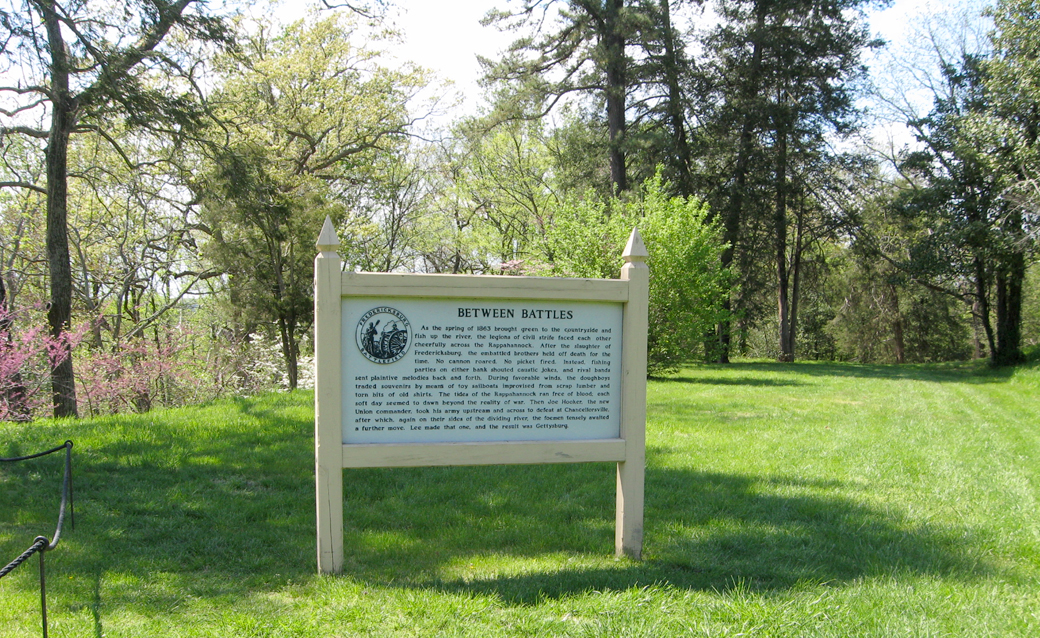 Between Battles historical marker at Chatham Manor on the Fredericksburg battlefield