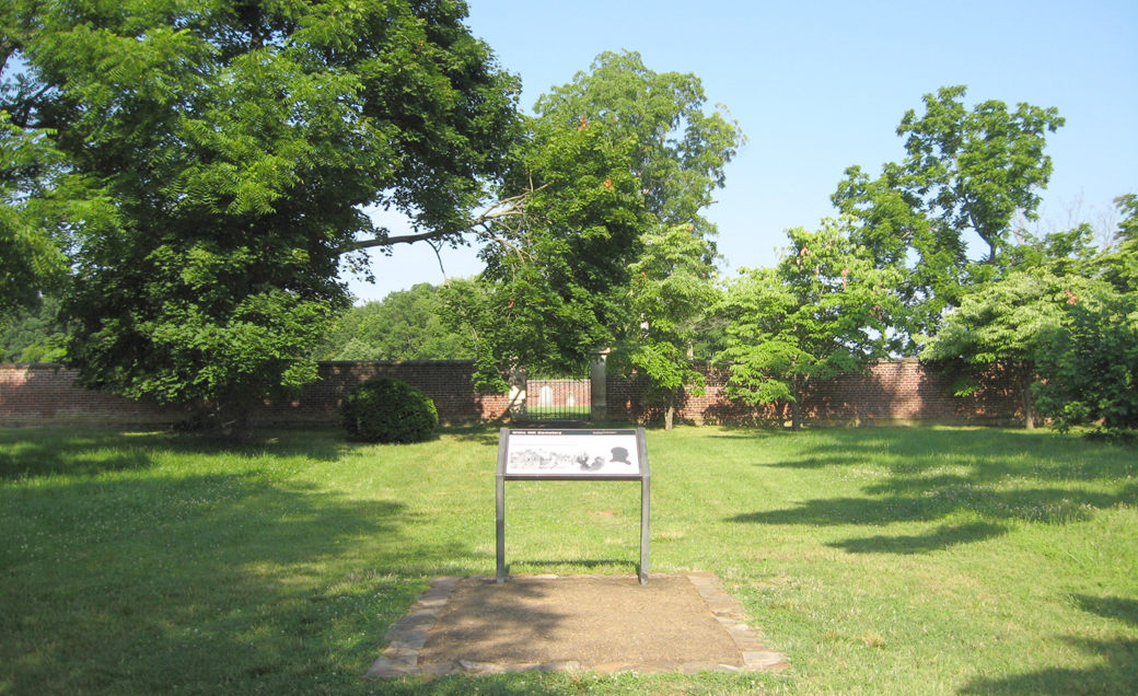 Willis Hill Cemetery wayside marker on the Fredericksburg battlefield