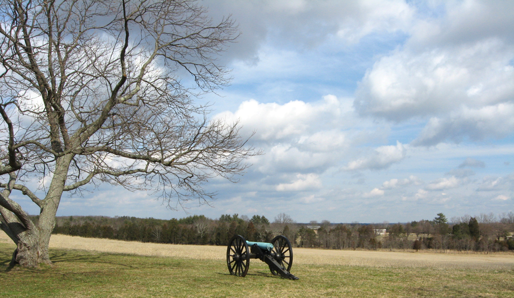 Cannon at BatteryHeights on the Manassas battlefield