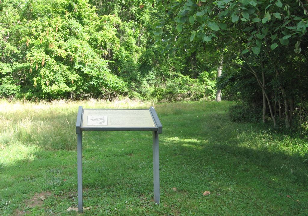 The Stuart's Hill walking trails wayside marker is at the Stuart’s Hill Center in the southwest part of the battlefield park.