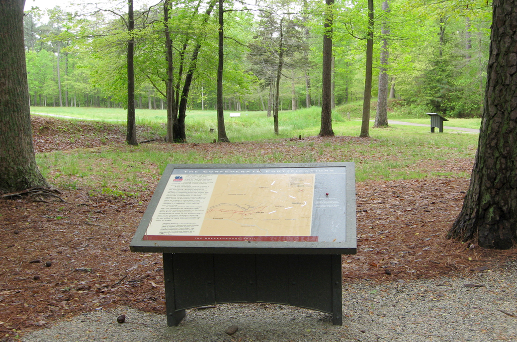 The Confederate Fortifications wayside marker